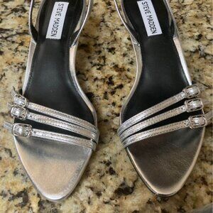 Steve Madden Silver Heels Size 6.5